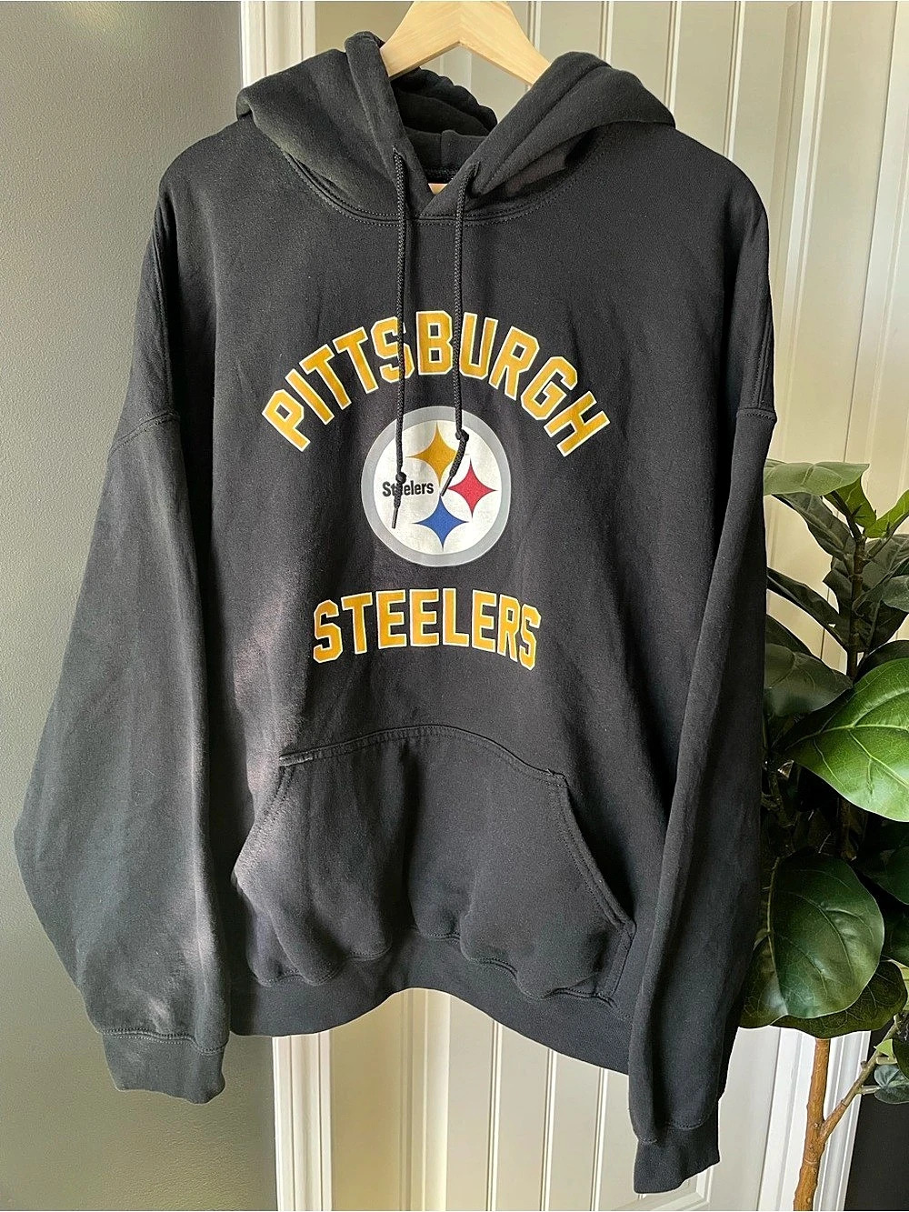 NFL Pittsburgh Steelers Hoodie Sweatshirt Size 2XL Black Center Logo Hoodie
